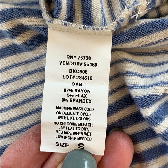 BKE striped long sleeve light weight top - Picture 5 of 5